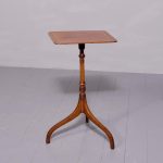 Quality Ebony inlaid attractive George III Mahogany occasional table