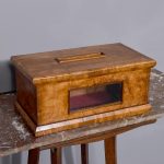 Maple Country House Posting Box