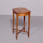 Quality late Victorian Sheraton-style figured and burr walnut inlaid side table