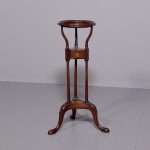 Elegant George 2nd mahogany circular lamp stand